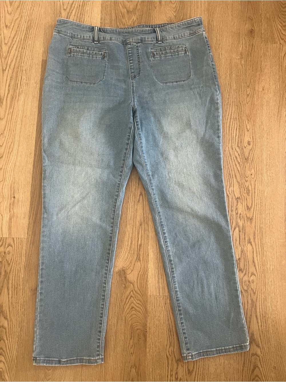 Westbound Women's Plus 18W R Straight Leg Light Wash Denim Jeans